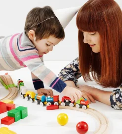 BRIO Brio><noscript><img width=