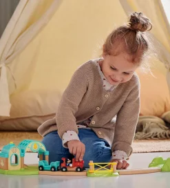 BRIO Brio><noscript><img width=