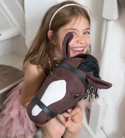 by ASTRUP Kæpheste><noscript><img width=