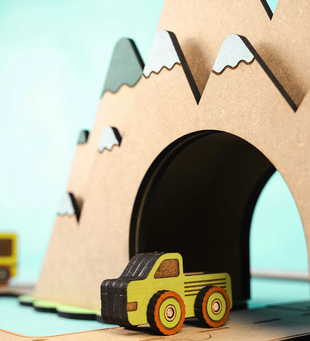 Crateit Trælegetøj|Kreasæt>Kreasæt - Town - Træ - Rundt Om Bjerget - 31 Del