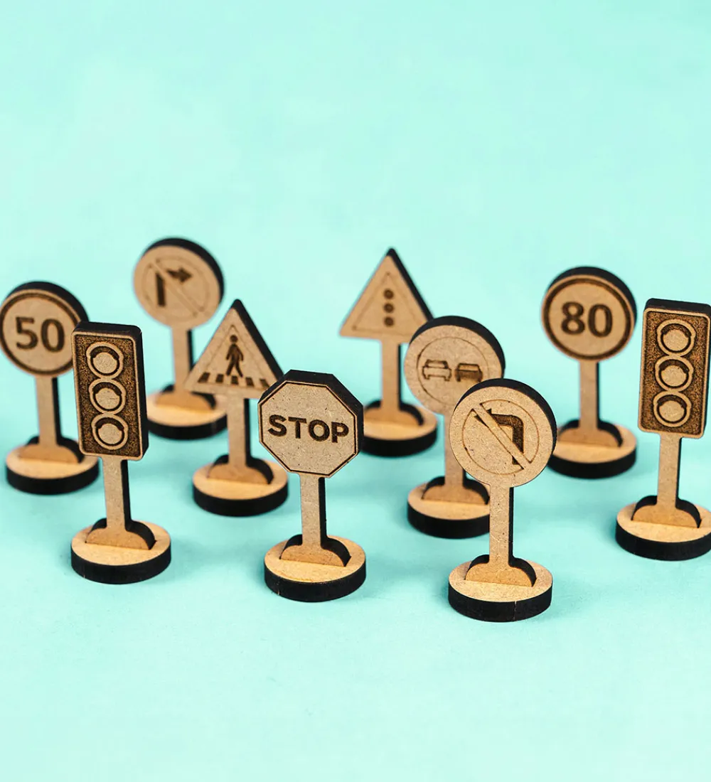 Crateit Biler, Tog Og Køretøjer|Trælegetøj>Kreasæt - Town - Træ - Trafikskilte - 10 Dele