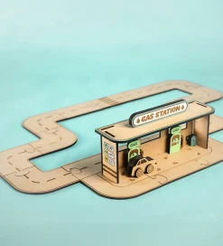 Crateit Trælegetøj|Kreasæt>Kreasæt - Town - Træ - Tankstation - 28 Dele