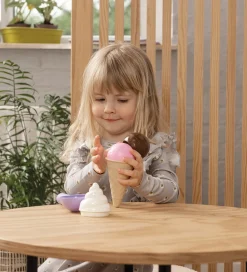 Dantoy Rolleleg|Legemad><noscript><img width=