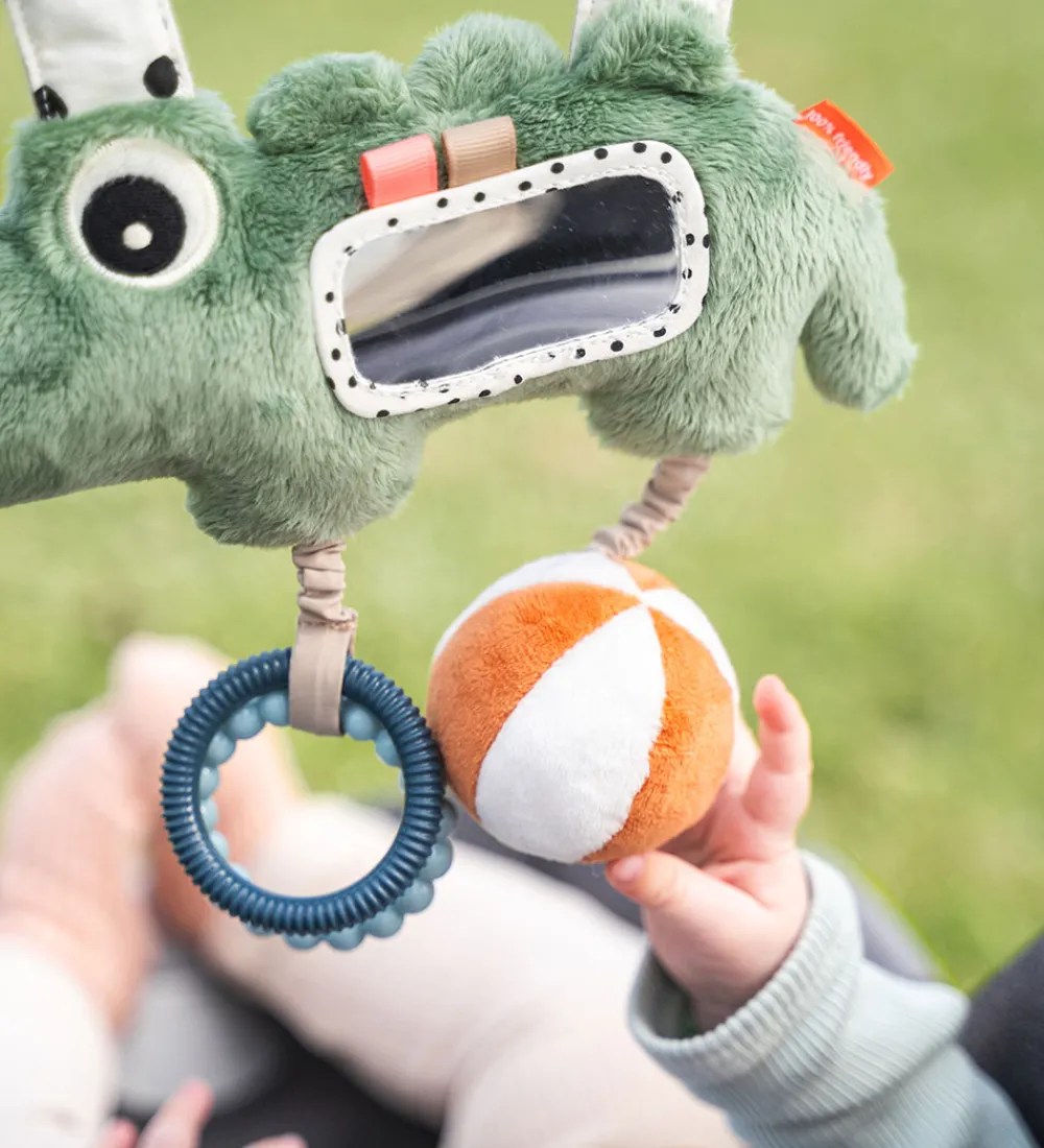 Done by Deer Babylegetøj|Aktivitetslegetøj>Aktivitetslegetøj - Ophæng - Croco - Grøn