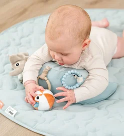 Done by Deer Babylegetøj|Aktivitetslegetøj>Pude m. Aktivitetslegetøj - Playground - Blå