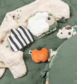 Done by Deer Bøger><noscript><img width=