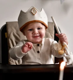 Fabelab Rolleleg>Fødselsdagskrone m. Tal - Stof - Oat Milk