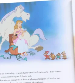 Forlaget Carlsen Bøger><noscript><img width=