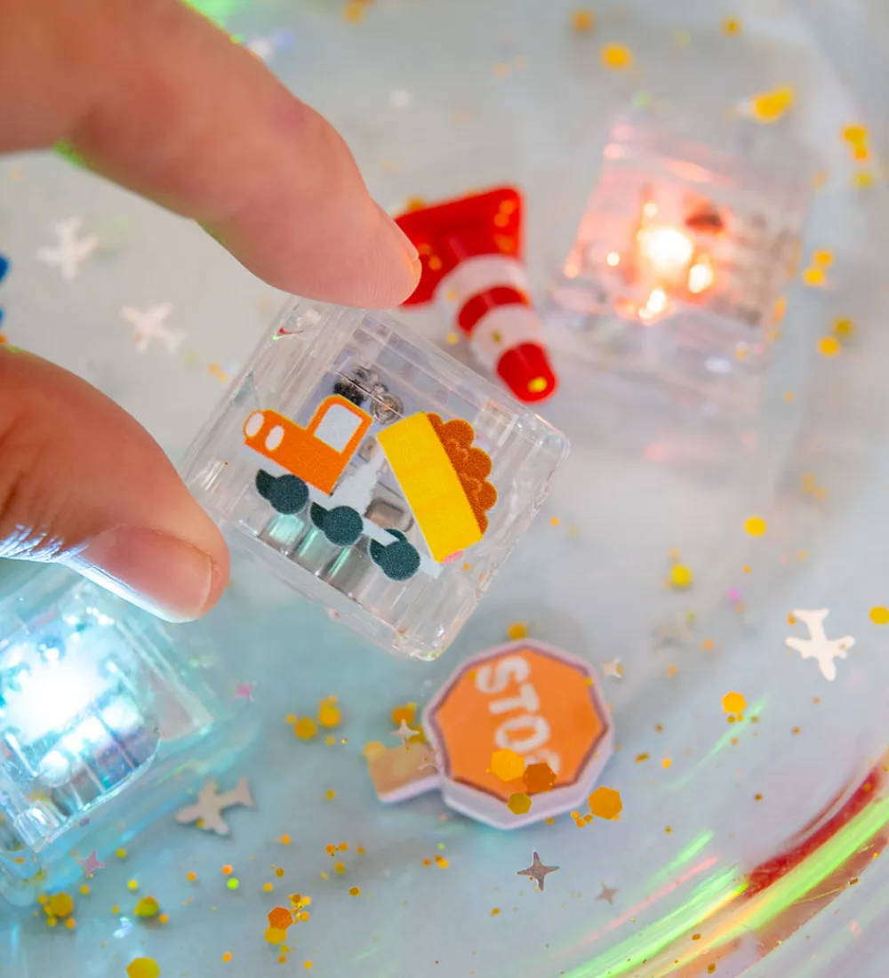 Glo Pals Badelegetøj|Babylegetøj>Sansekuber m. Lys - 6 Stk. - Awesome Autos