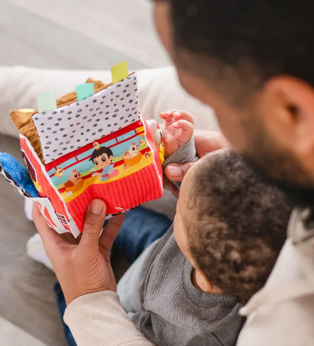 Lamaze Babylegetøj>Aktivitetslegetøj - Peek-A-Moo Friendly Barn
