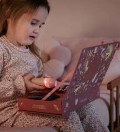 Little Dutch Lommelygter><noscript><img width=