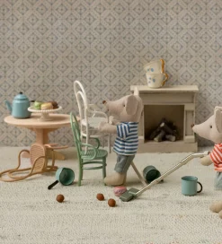 Maileg Dukker Og Tilbehør>Miniature Vintagestol - Mus - Råhvid