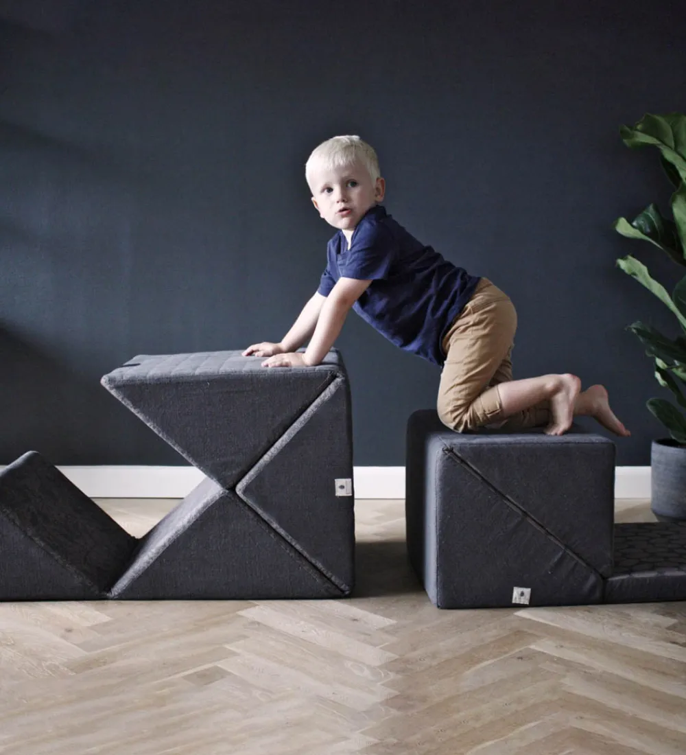 Pine Cone Tumledyr|Motorisk Legetøj>Tumlemøbel - 45x200 cm - Mountain - Happy Play - Sky