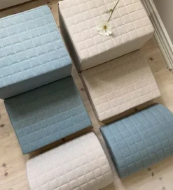 Pine Cone Tumledyr|Motorisk Legetøj>Tumlemøbel - 17,5x45x35 cm - Moon - Happy Play - Sky