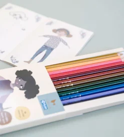 Fabelab Malebog>PLAN International x Malebog - Colour Your World