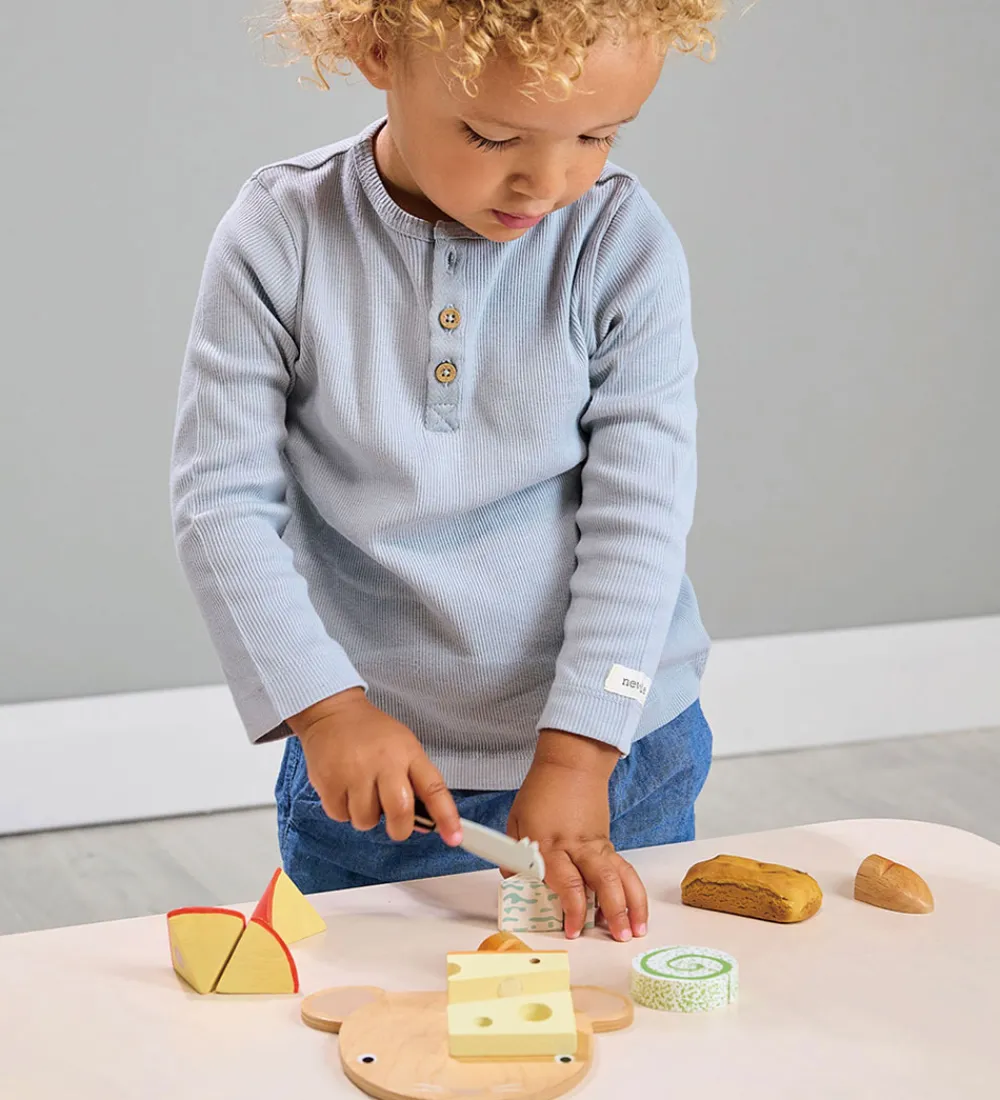 Tender Leaf Trælegetøj>Trælegetøj - Skærebræt med Ost - 15 Dele